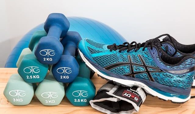 Buty sportowe i ciężarki