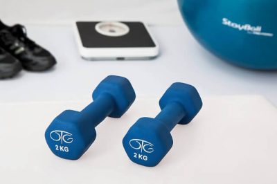 Hantle ze sklepu fitness