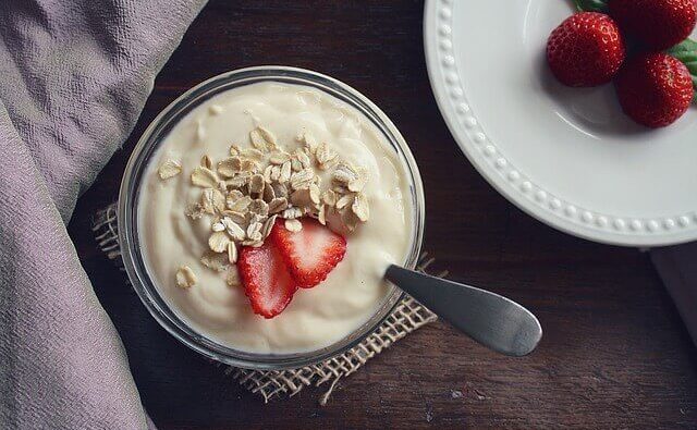 Jogurt na śniadanie